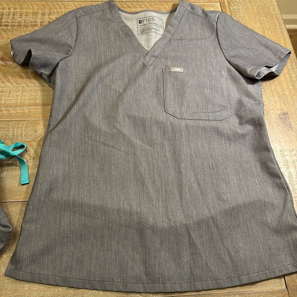 Figs technical collection scrub set graphite top size XS bottoms size S/P - Picture 3 of 17